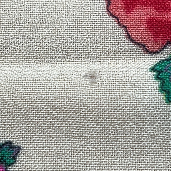 Lorenzo 29”x25” Wool Roses Scarf Made in Italy - Picture 3 of 3